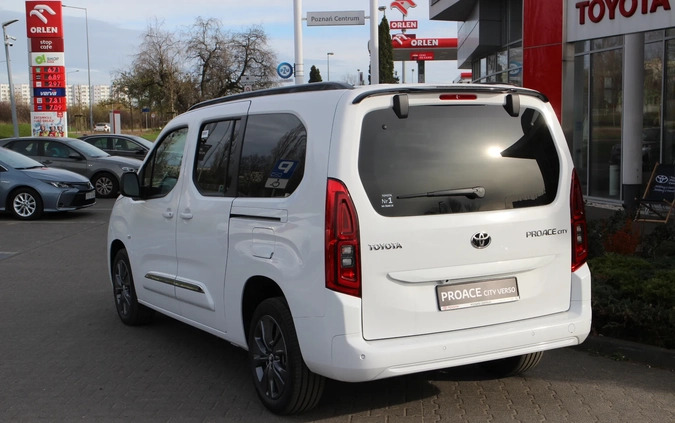Toyota Proace City Verso cena 159900 przebieg: 5, rok produkcji 2023 z Poznań małe 22